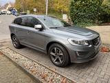 Volvo XC60 2.0 D4 Summum Geartronic R-Design  - Volvo XC60 in Duisburg