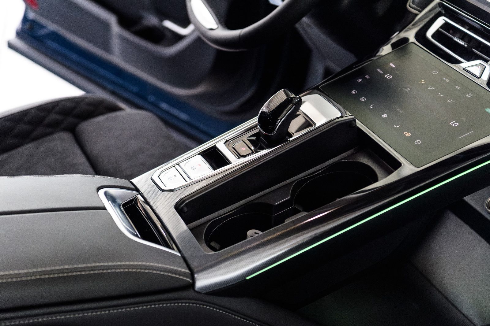 Fahrzeugabbildung GWM Wey 05 2.0 PHEV LUXURY 4WD Sitzpaket