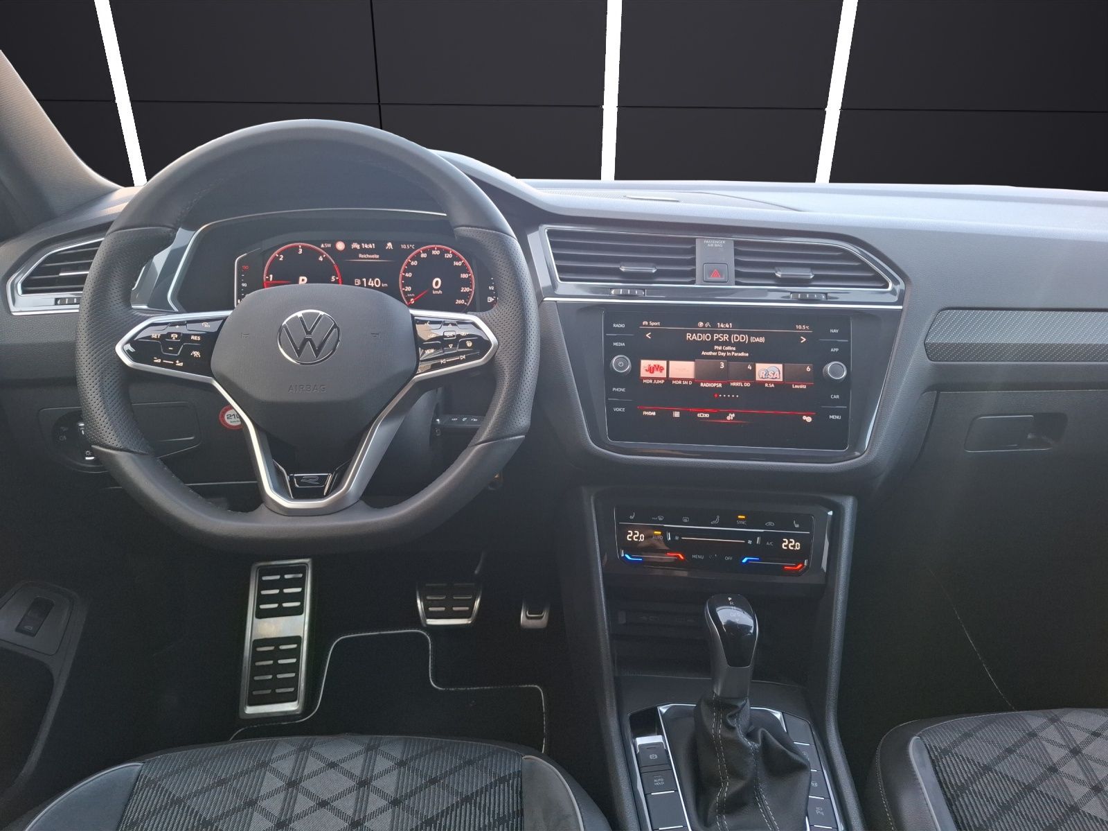 Fahrzeugabbildung Volkswagen Tiguan Allspace TDI R-Line DSG 4M Matrix AHK Nav