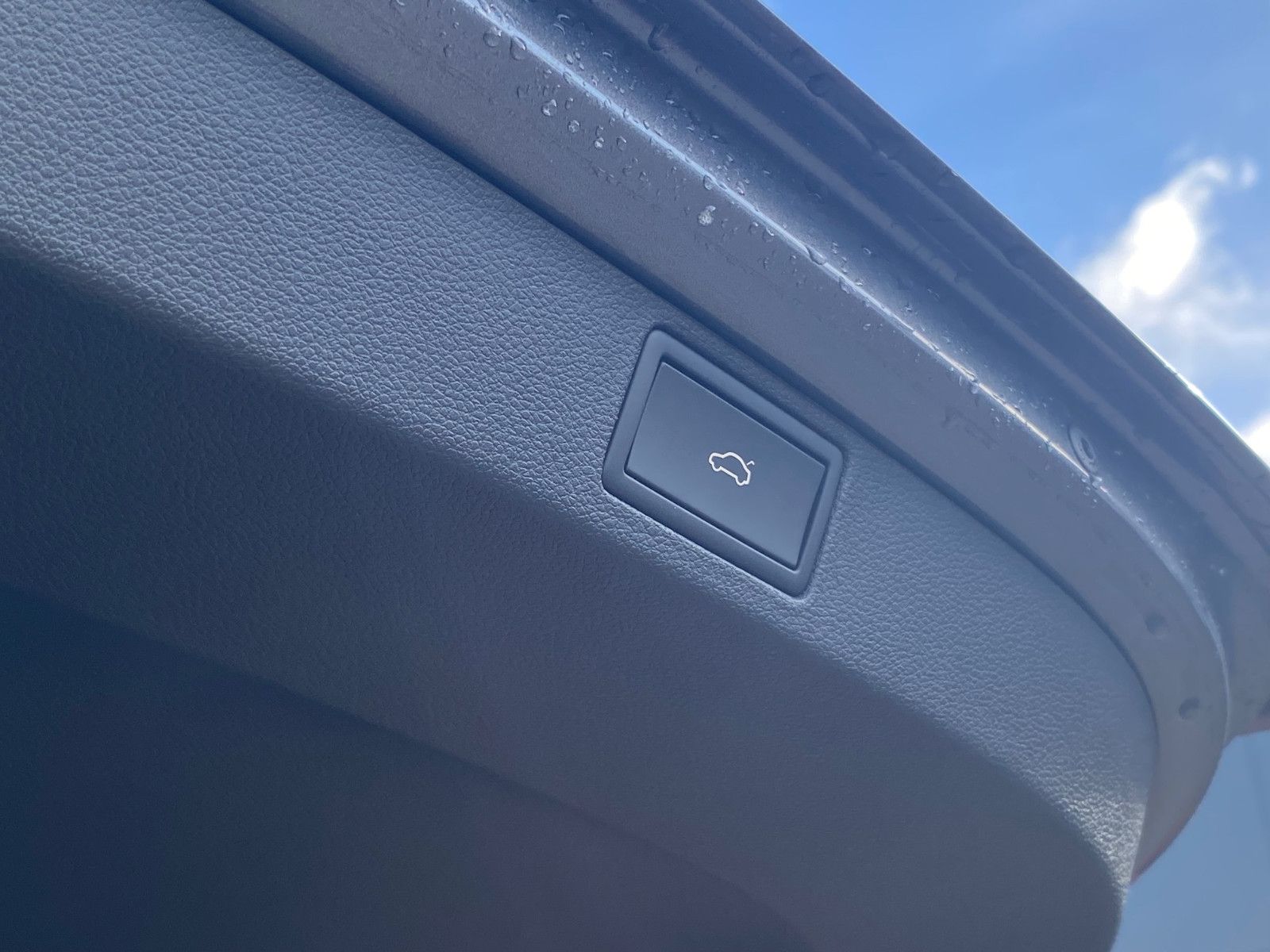 Fahrzeugabbildung SKODA Scala 1.0l TSI TOUR LED*AHK*5 JahreGarantie*GRA