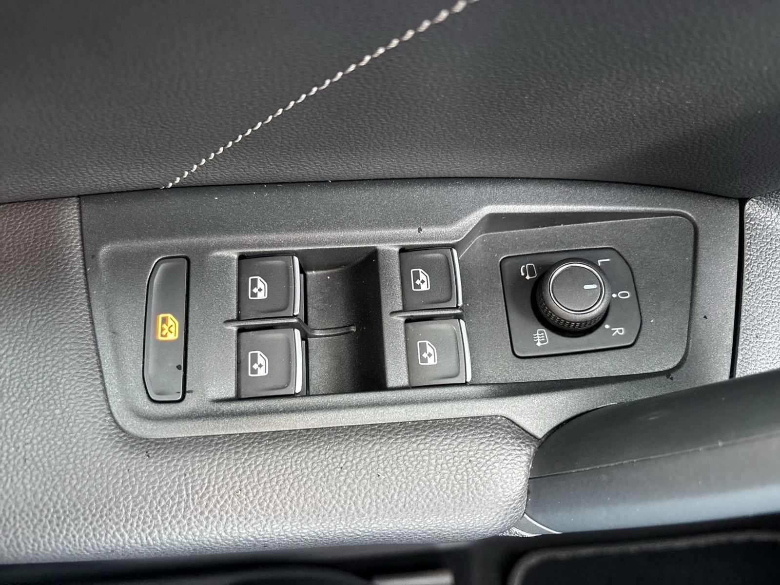 Tiguan eHybrid R-Line, Matrix, DCC, 20"Alu