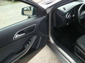 Mercedes A 180 - 11