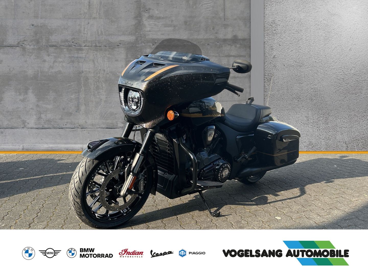 Fahrzeugabbildung Indian Chieftain Powerplus Dark Horse GPS-Navigation, L