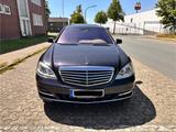 Mercedes-Benz S 400 - Mercedes-Benz S 400 mit Benzin-Antrieb