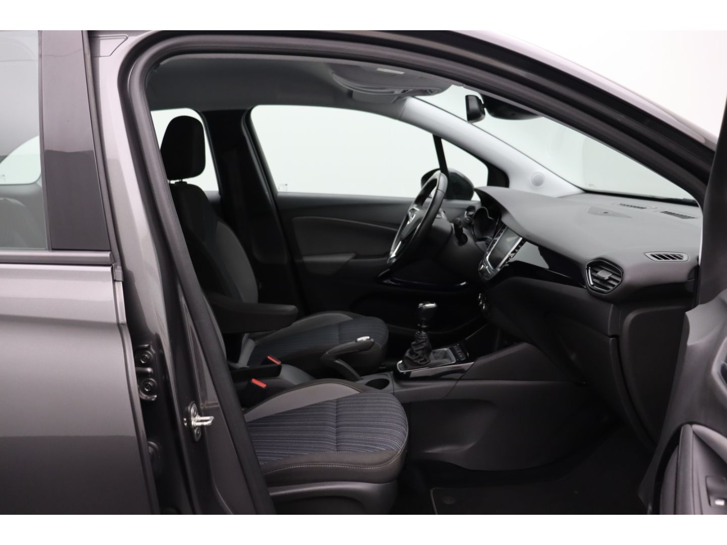 Fahrzeugabbildung Opel Crossland 1.2 Basis Totwinkelass. Kamera AppleCP