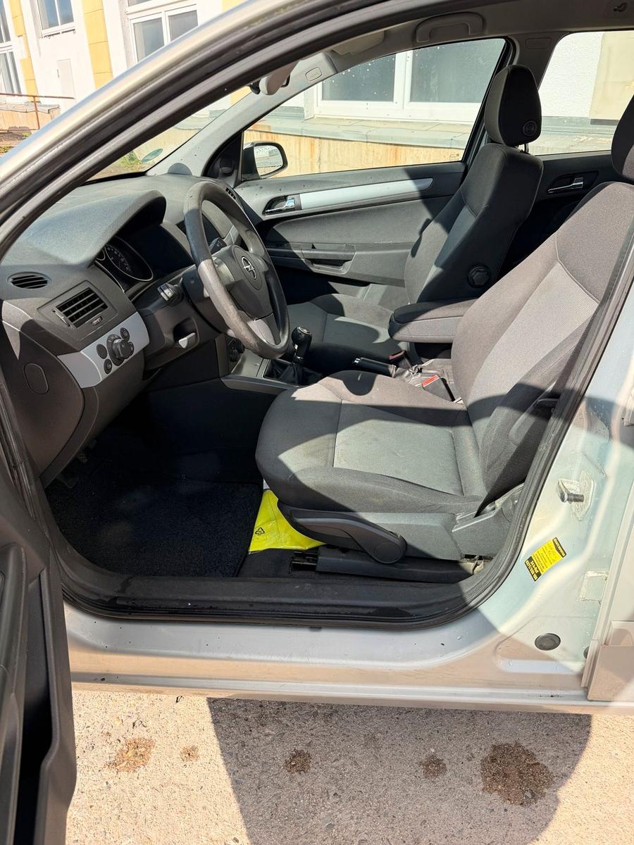 Opel Astra 2006 — photo 5