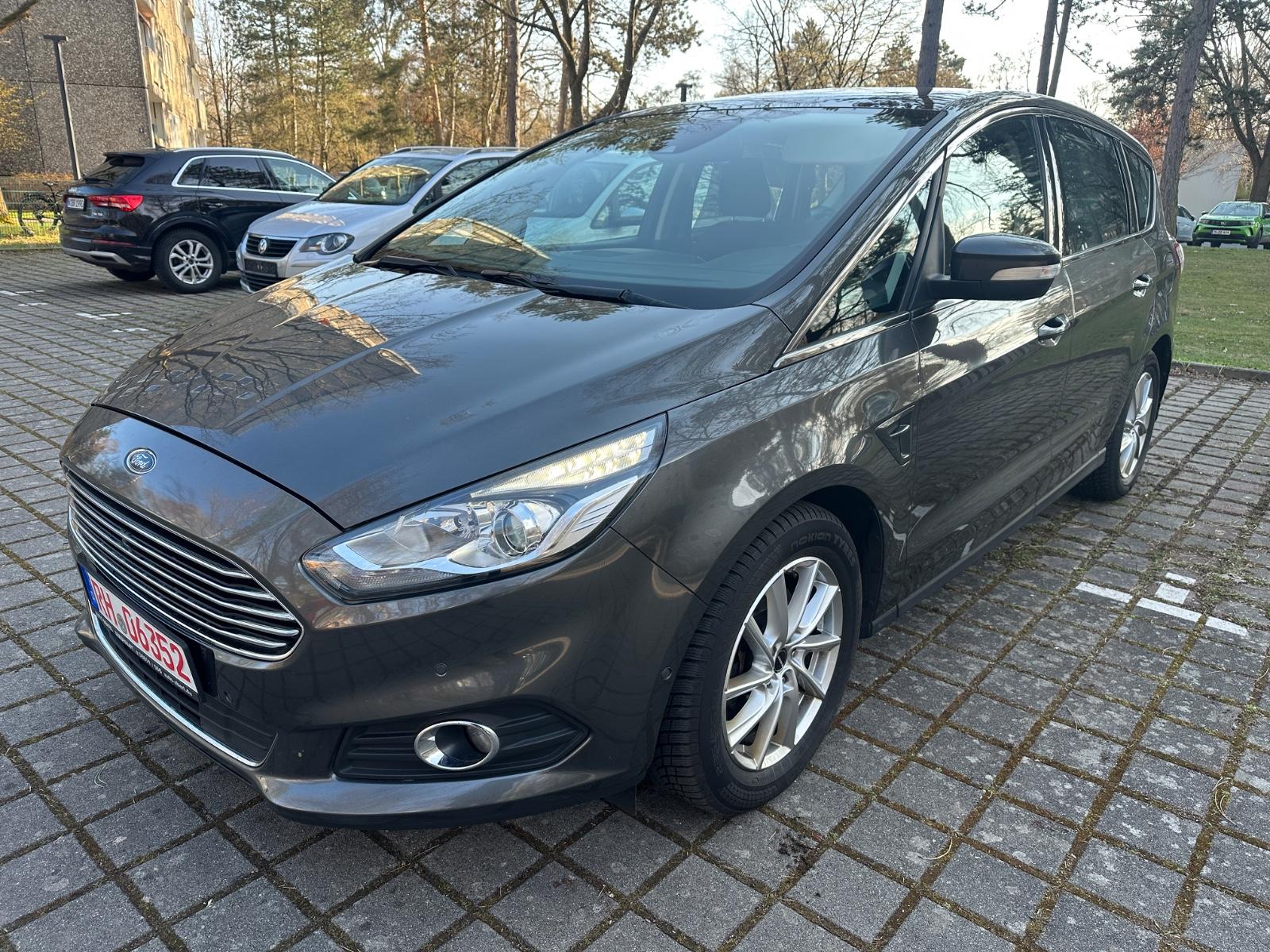 Ford S-Max S-MAX Titanium