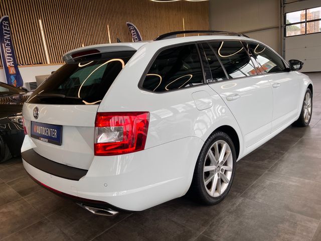 Skoda Octavia Combi RS *TEMPOMAT*NAVI*AHK*BI-XENON*