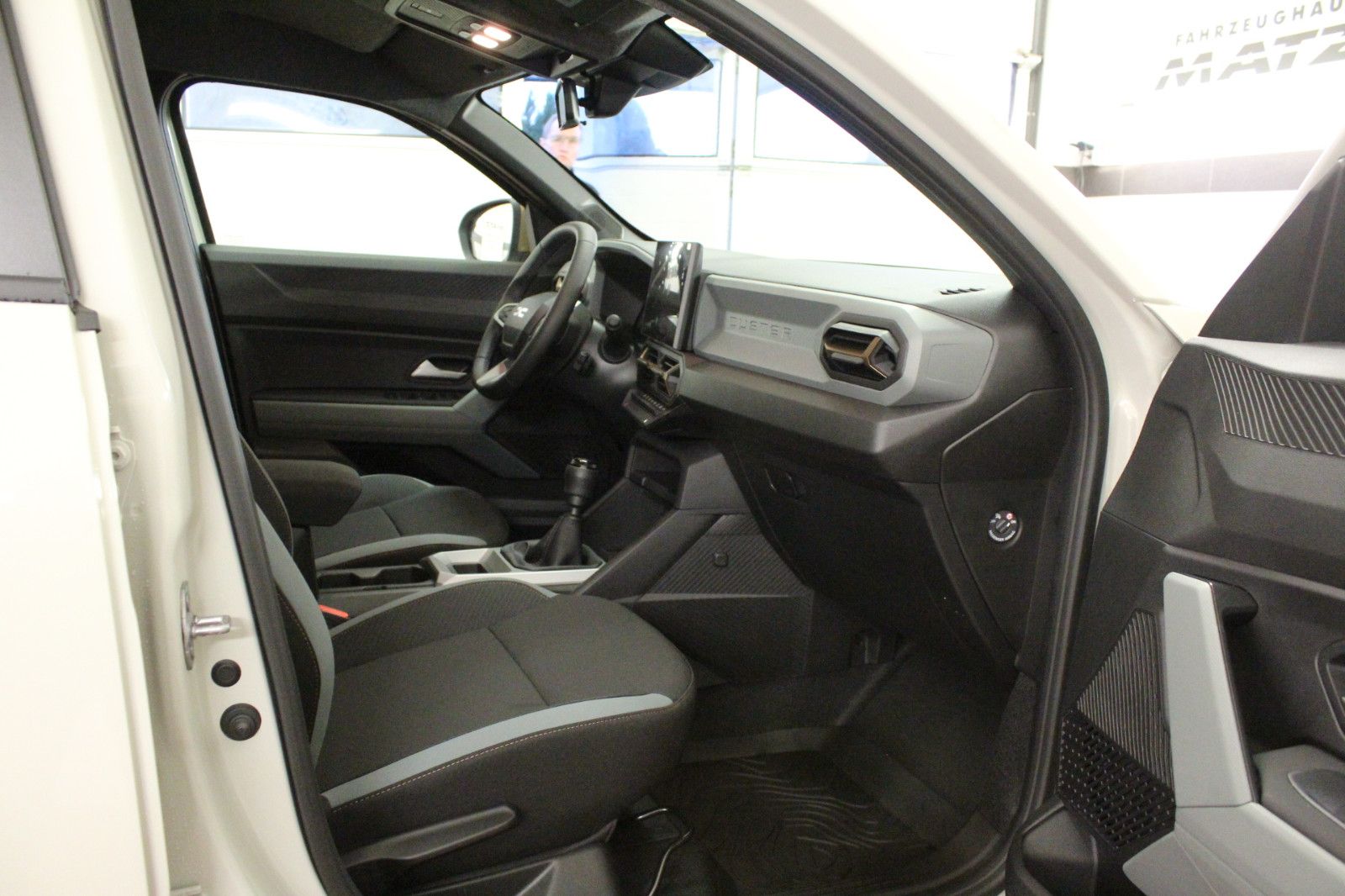 Fahrzeugabbildung Dacia Duster mild hybrid 140 Extreme *Winterp.*MY 26