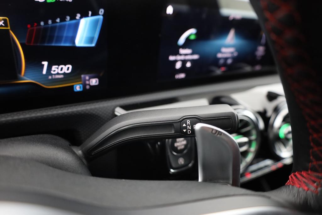 Mercedes-Benz CLA 45 AMG Shooting Brake