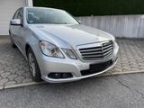 Mercedes-Benz E 200 E -Klasse Lim. E 200 CGI BlueEfficiency - Mercedes-Benz E-Class aus 2010