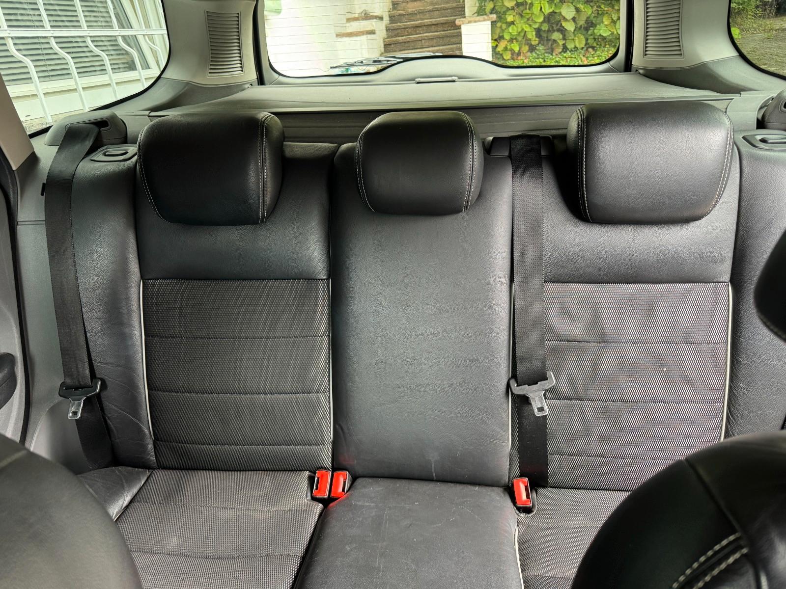 Ford Focus 2009 — photo 10