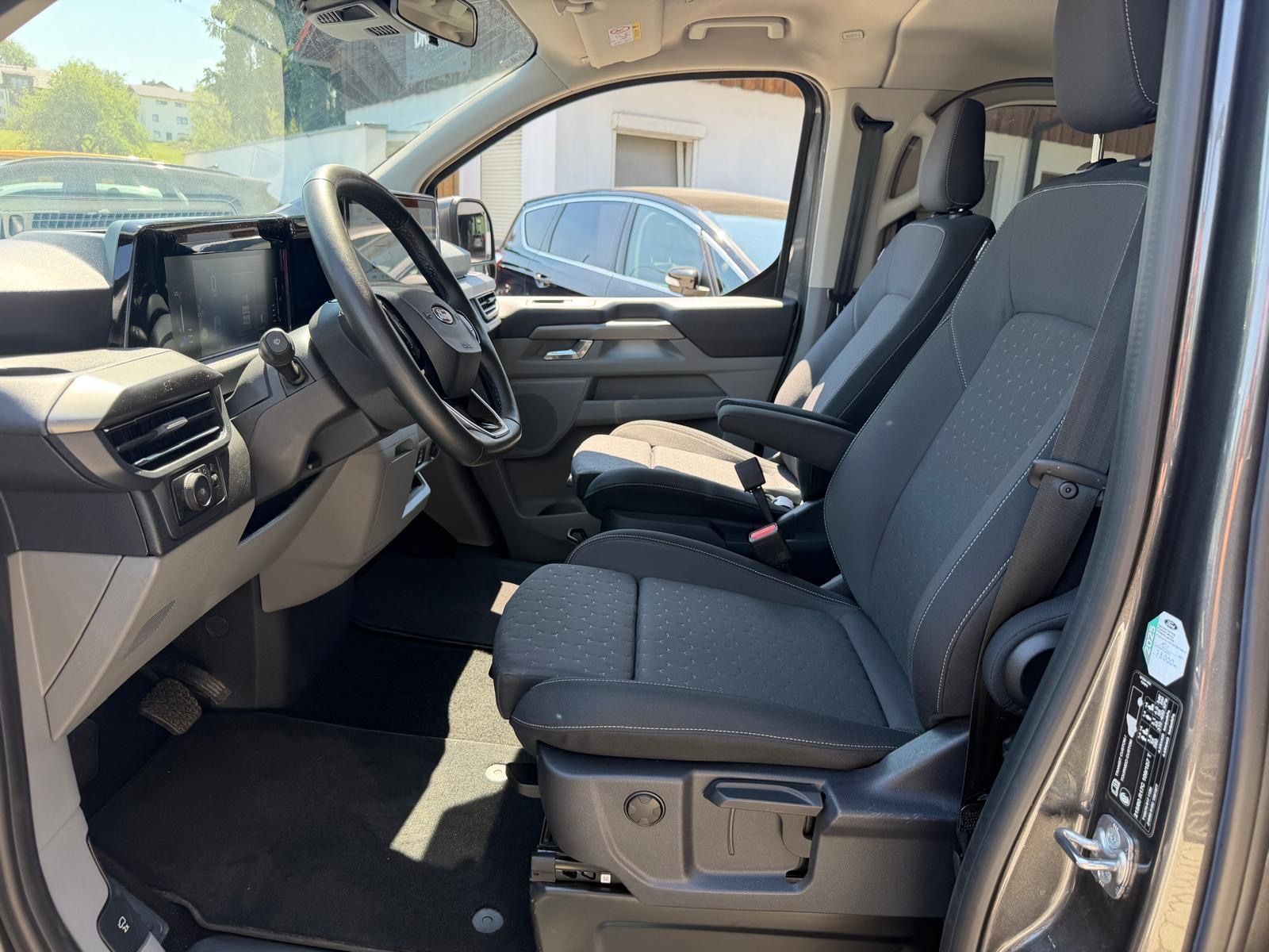Ford Tourneo Custom Bus 320 L1 Tourneo Titanium AWD foto 12
