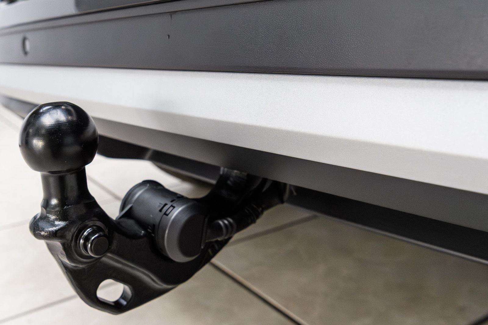 Fahrzeugabbildung Volkswagen T-Roc 1.5 eTSI  Style+IQ-Light+AHK+5 Jahre Gar.