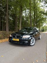 BMW 335i Touring Carbon Sport Edition N55 - BMW 335 mit Benzin-Antrieb: Kombi
