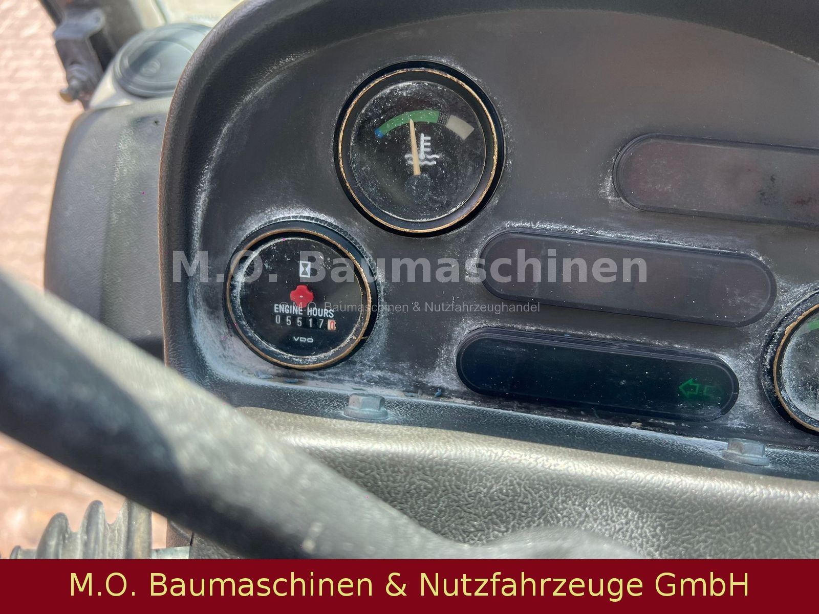 Fahrzeugabbildung Manitou MT 732 / SW / 3,2t / 7m/