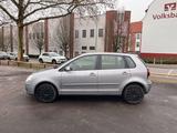 Volkswagen Polo COMFORTLINE*KLIMA*107.000*TKM*TÜV/AU*02/202 - Gebrauchtwagen in Bielefeld bis 5.000 Euro