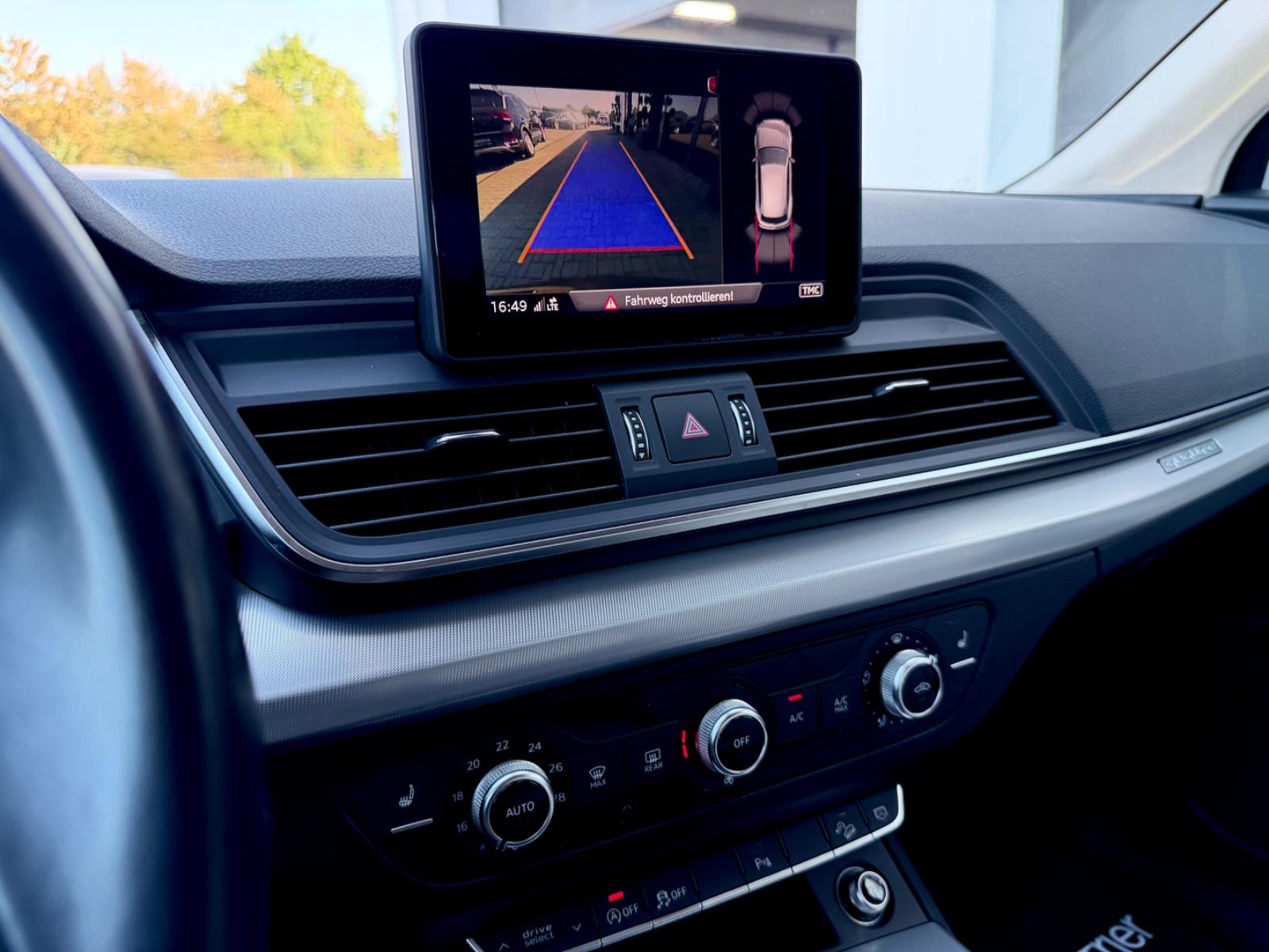Audi Q5 2.0 TFSI quattro design /NAVI/LED/CAM/1.HAND/