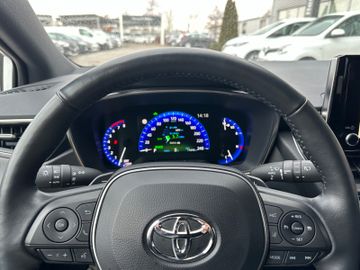 Fahrzeugabbildung Toyota Corolla  2.0l Hybrid Team D