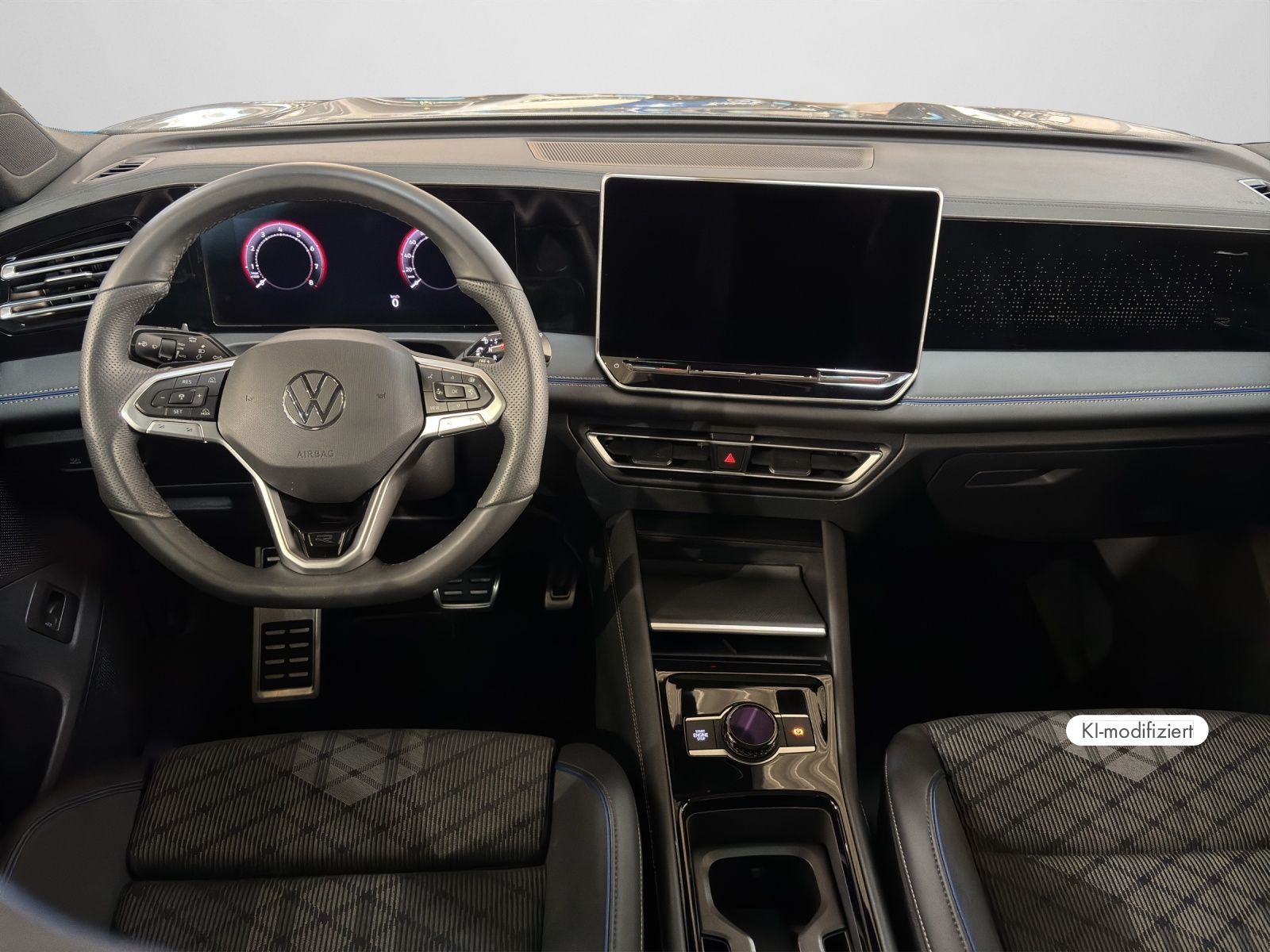 Volkswagen Tiguan 1.5 eTSI R-Line NAVI PANO ACC RearView foto 3
