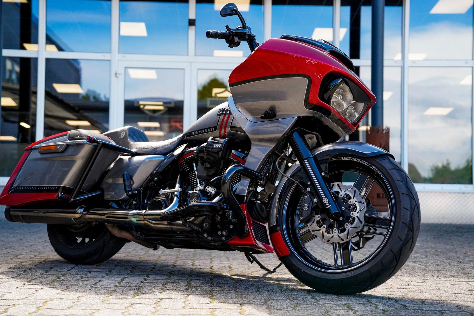Fahrzeugabbildung Harley-Davidson CVO ROAD GLIDE FLTRXSE - 131cui-Kodlin Fat Tire