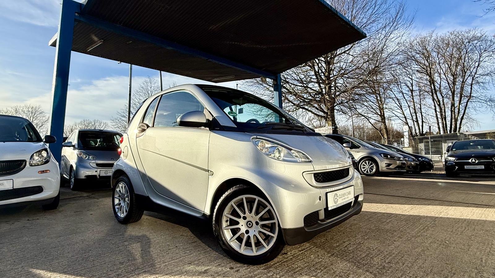 Smart ForTwo COUPE*PASSION*NAVI*KLIMA*PANO*ALLWETTER