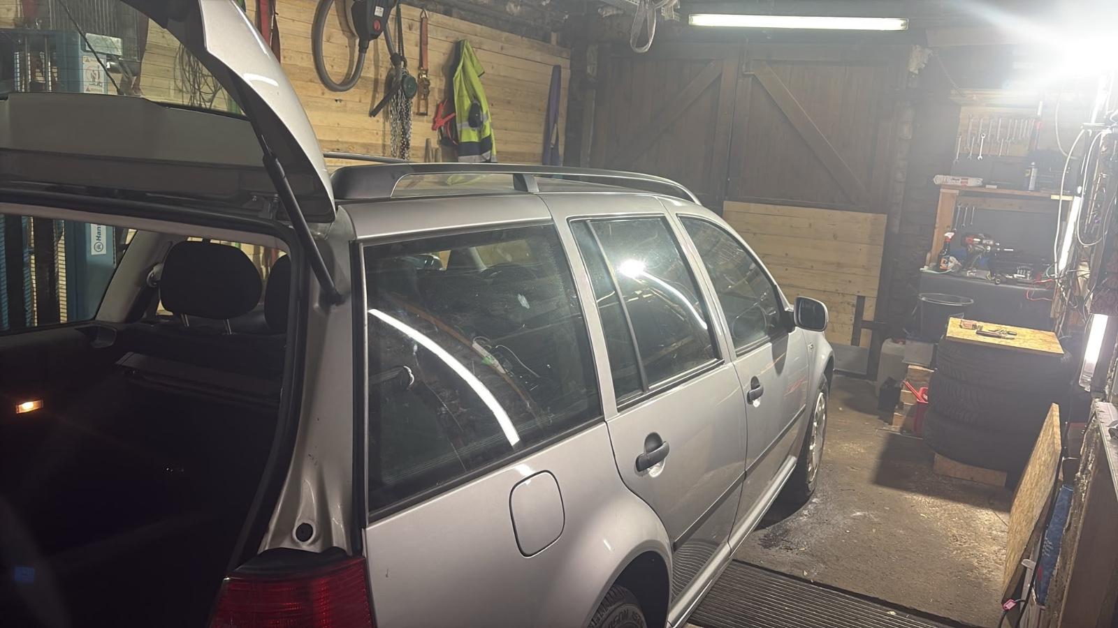 Volkswagen Golf 2006 — photo 12