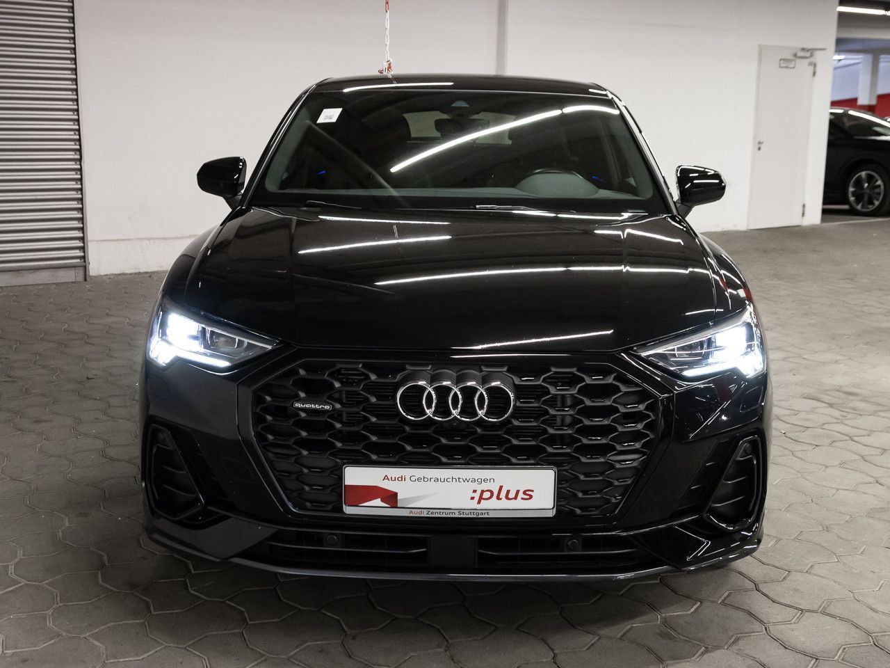 Audi Q3 Sportback 40 TFSI quattro S line Matrix AHK foto 13