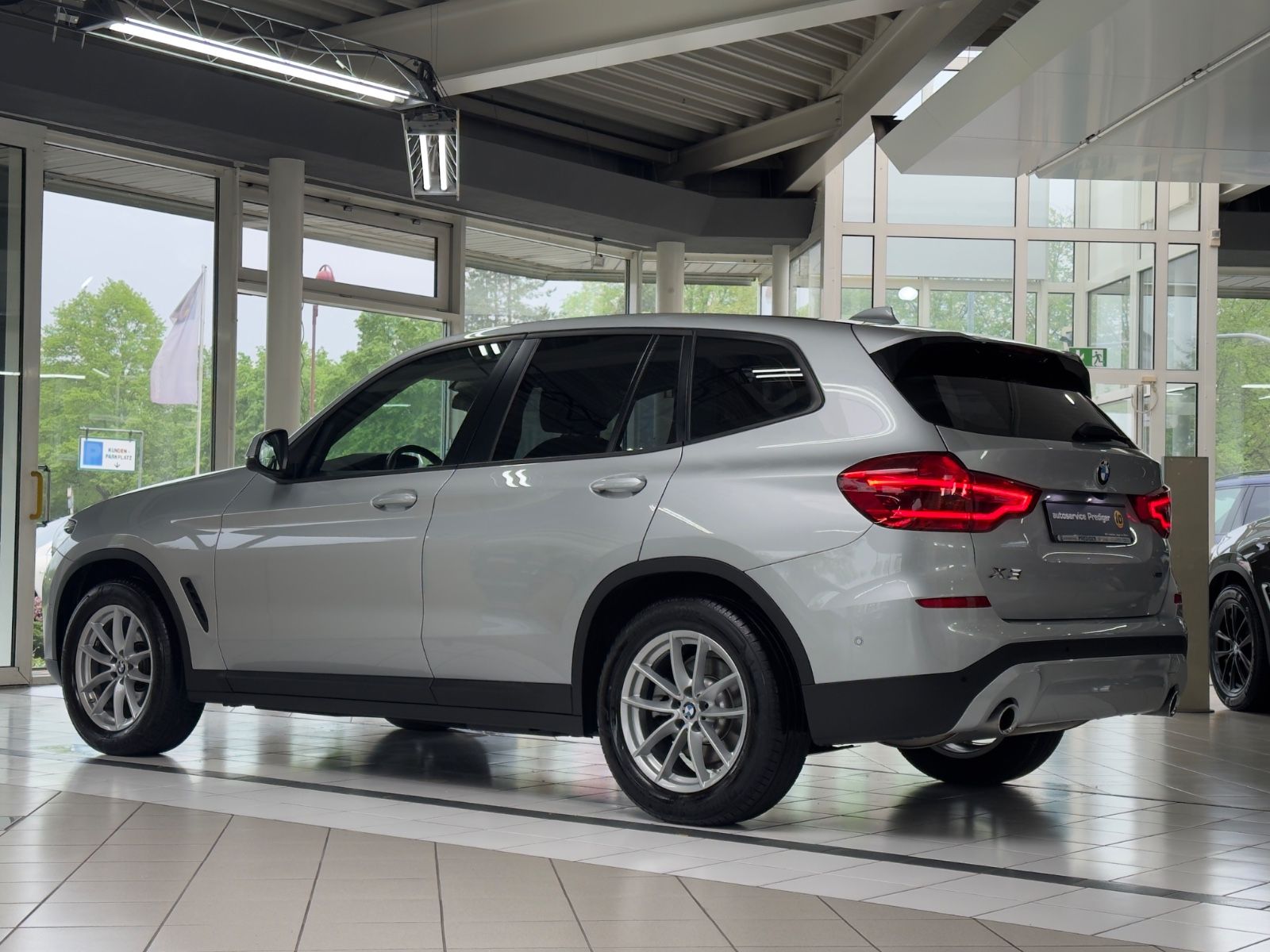 BMW X3 xDrive 20 i Advantage Parkassistent LED foto 10