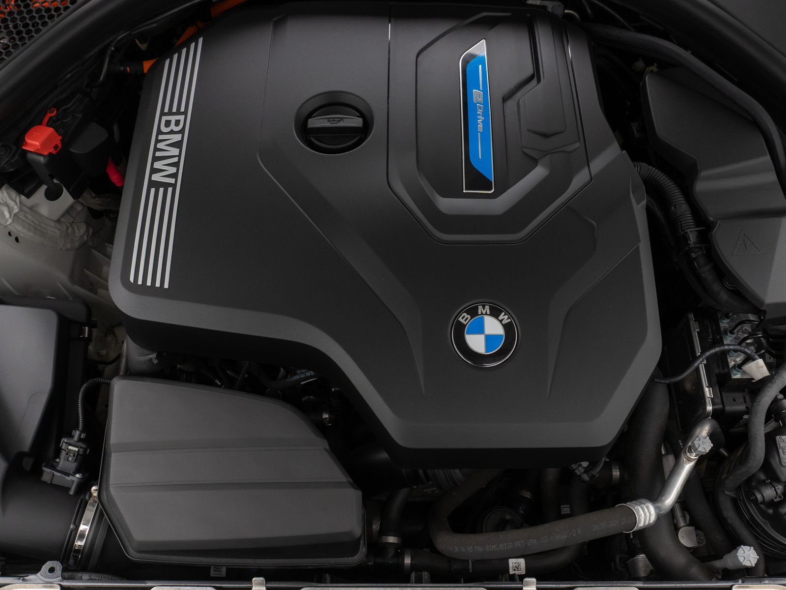 Fahrzeugabbildung BMW 330e xD Sport Line Kamera DAB Stop&Go Alarm LED