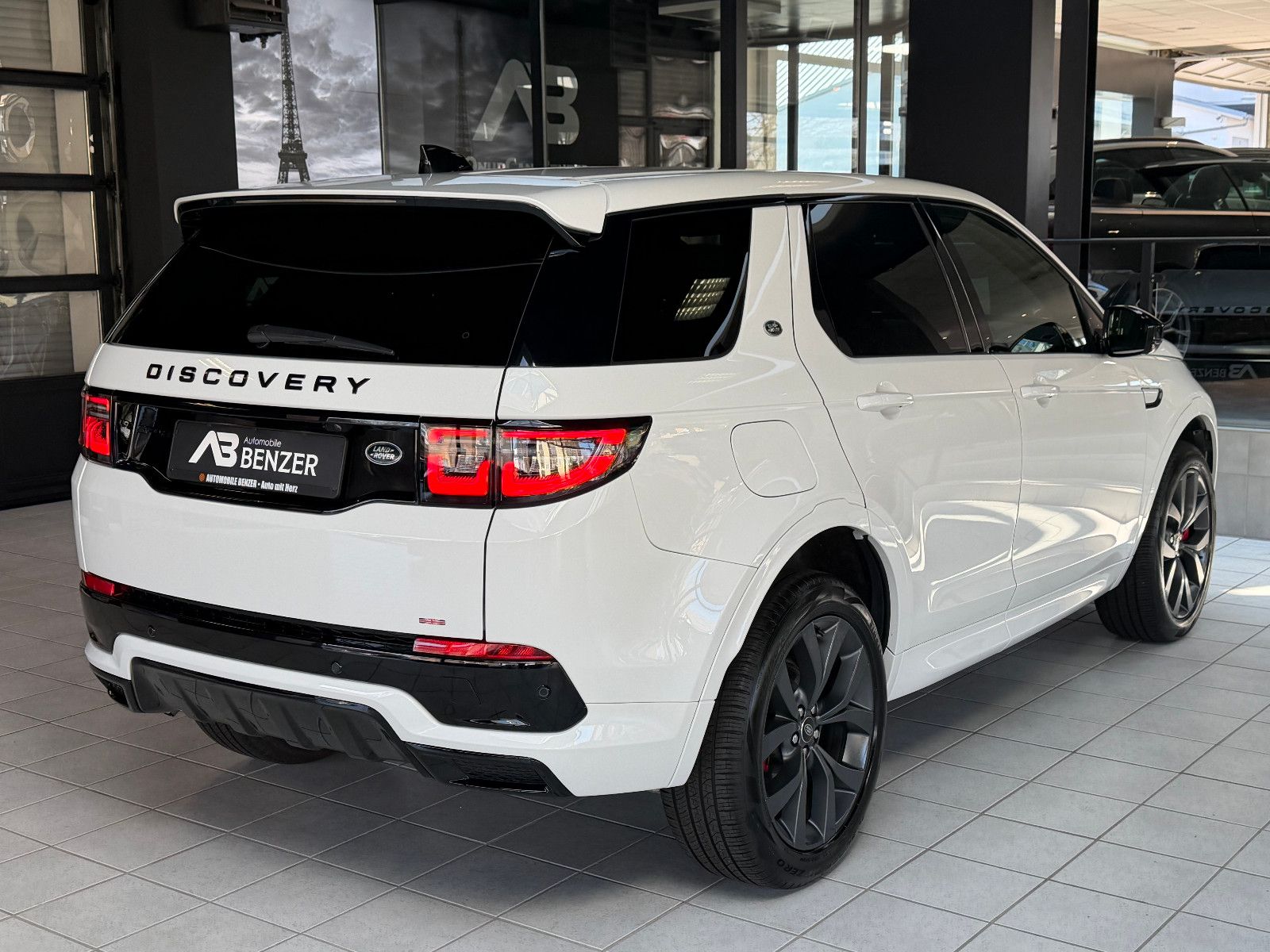 Fahrzeugabbildung Land Rover Discovery Sport R-Dynamic /MERIDIAN/CARPLAY/KAM