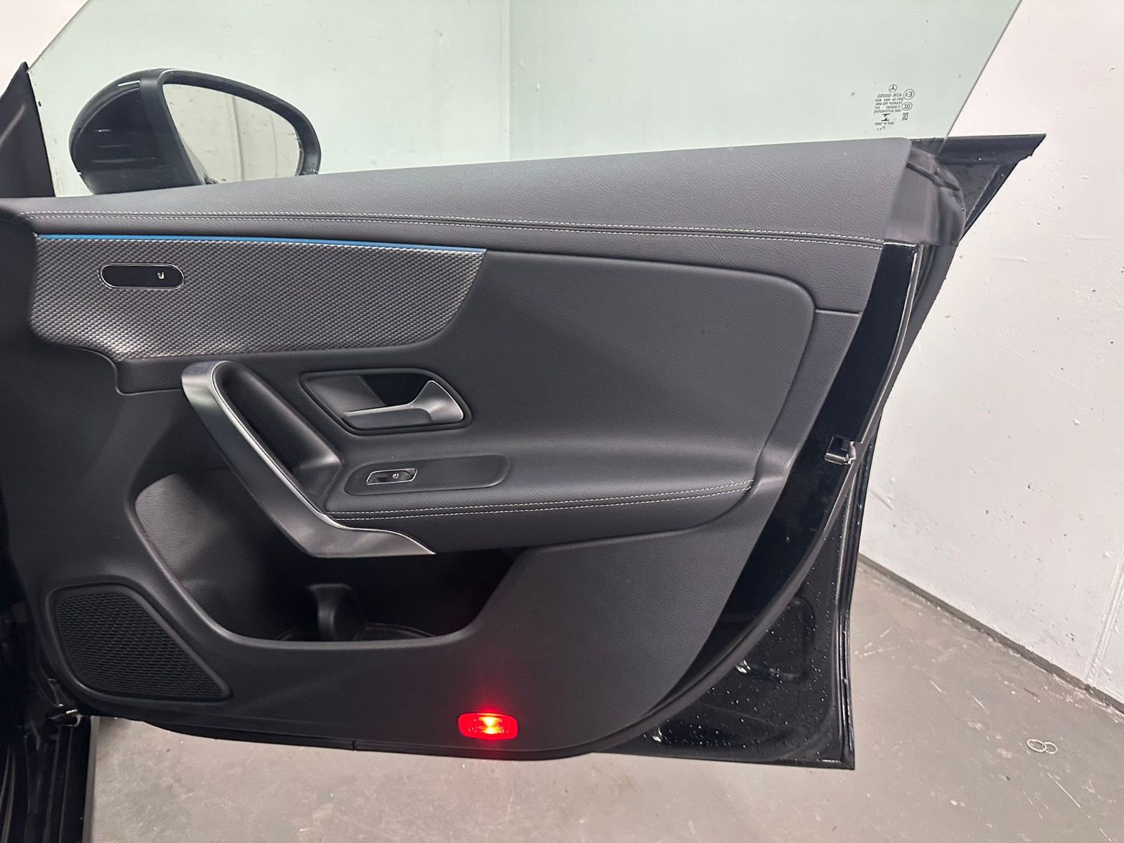 Fahrzeugabbildung Mercedes-Benz CLA 220 d DCT *Progressive*KAMERA*AMBILIGHT