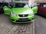 Seat Ibiza Reference - Seat Ibiza mit Benzin-Antrieb: Grün, Kleinwagen