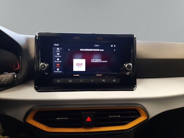 Fahrzeugabbildung Seat Ibiza Hola 1.0MPI LED MFL PDC Klima DAB+ 0,99%