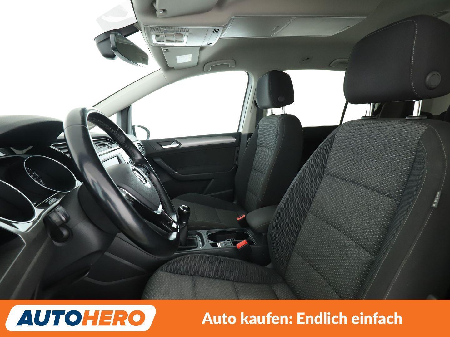 Volkswagen Touran 1.4 TSI Comfortline BlueMotion Tech *NAVI