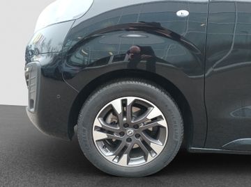 Fotografie des Opel Zafira Life Tourer L 2.0D AT Leder STANDHEIZUNG