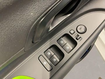 Hyundai i20 - 12