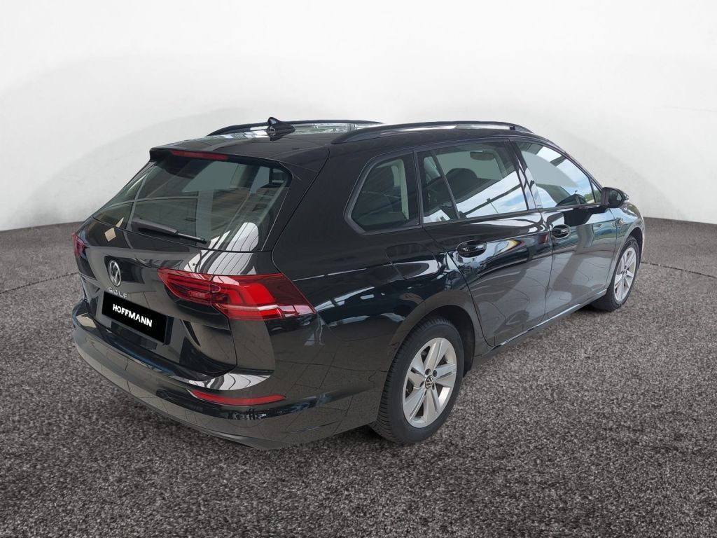 Fahrzeugabbildung Volkswagen Golf Variant 1.5 TSI Life Standheizung AHZV