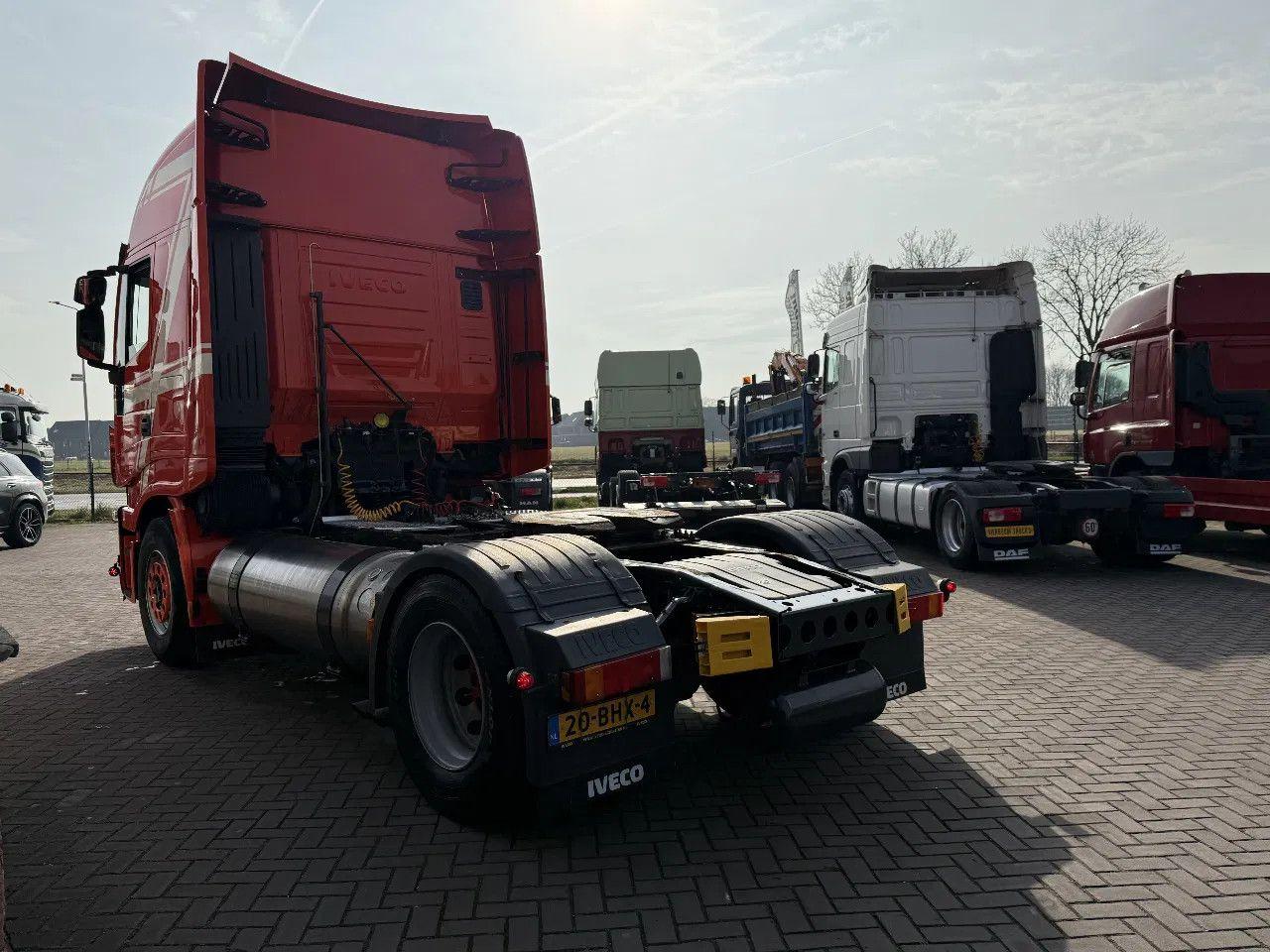 Iveco Stralis 400 Stralis 400 4X2 LNG Retarder 2x Tank