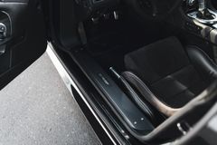 Fahrzeugabbildung Aston Martin V12 Vantage Carbon Black Edition *MwSt / Manual*