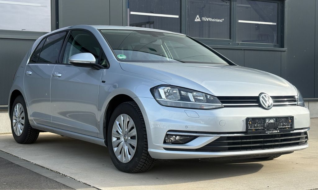 Image of Volkswagen Golf