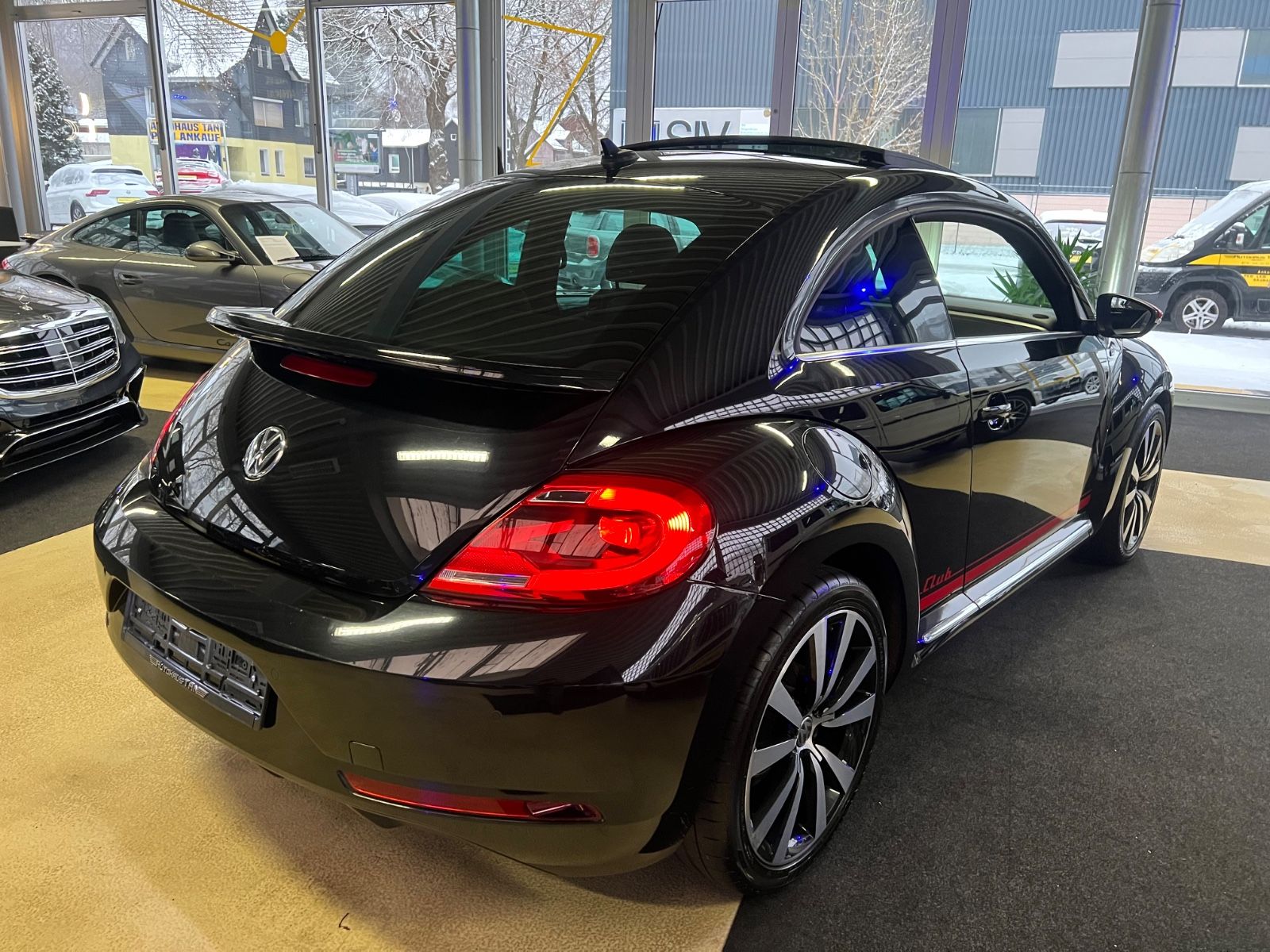 Fahrzeugabbildung Volkswagen Beetle Lim. 2.0 TDI Club R line SONDERMODEL*