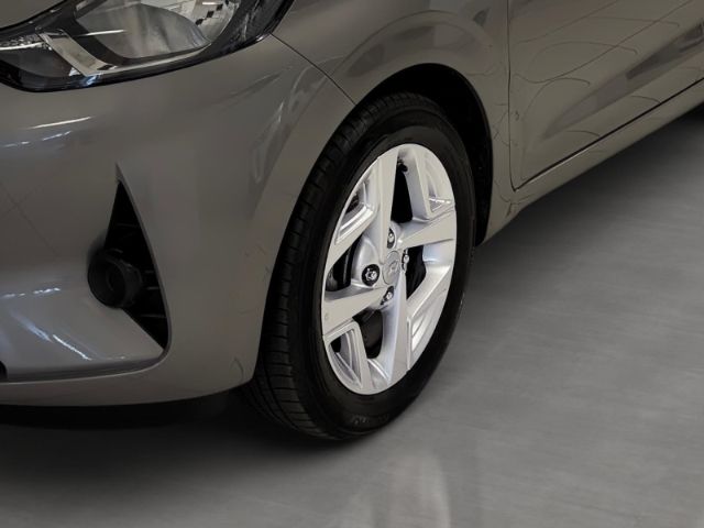 Fahrzeugabbildung Hyundai i10 1.2 Benzin M/T Trend Klima SHZ PDC Navi Appl