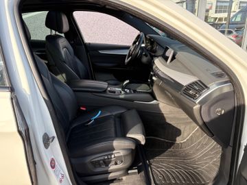 Fahrzeugabbildung BMW X6 M50 d AHK HUD H&KRFK 360° AT Motor uvm.