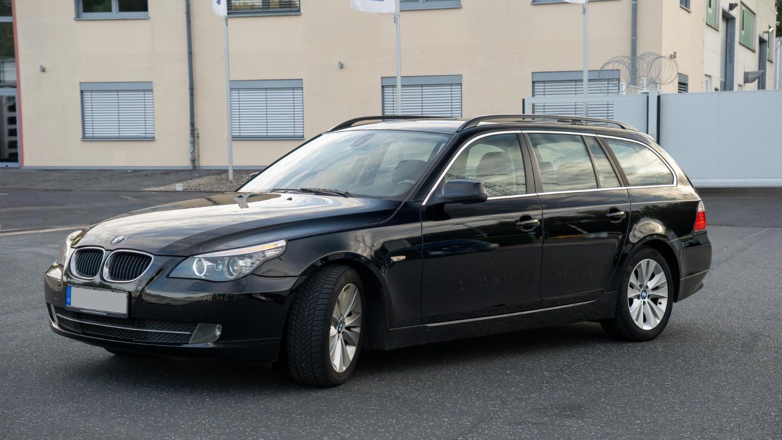 BMW 520 2010 — photo 5