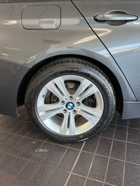 BMW 318 - 12