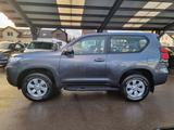 Toyota Land Cruiser 2.8 D-4D Aut Leder Navi Standhz TOP - gebrauchte Toyota Land Cruiser aus dem Jahr 2020