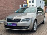 Skoda Octavia Combi Elegance XENON PDC SHZ AUTOMATIK - Skoda Octavia: Combi Elegance