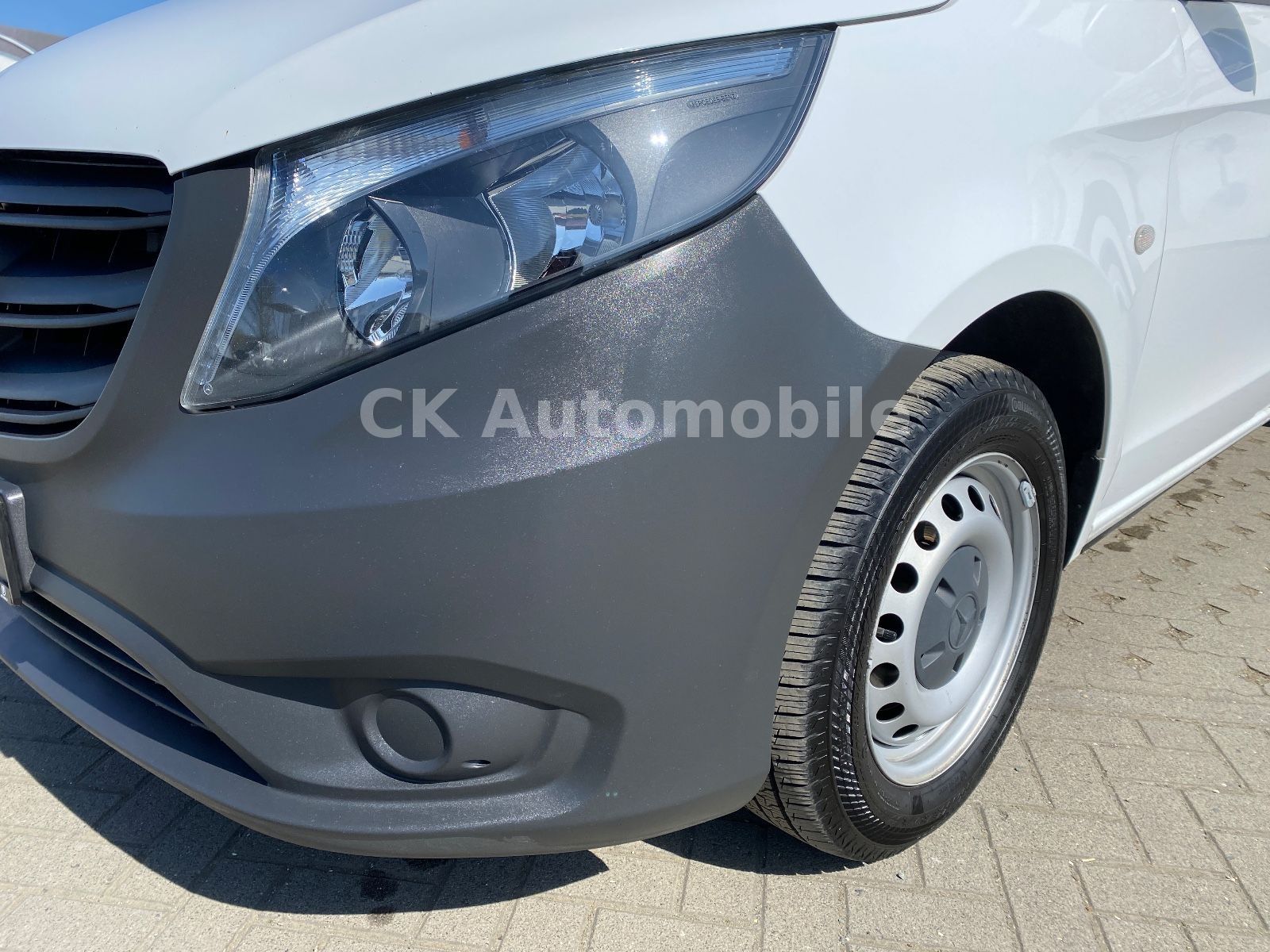 Fahrzeugabbildung Mercedes-Benz Vito Tourer 116 Pro lang Autom./8 Sitze/Navi/Kam