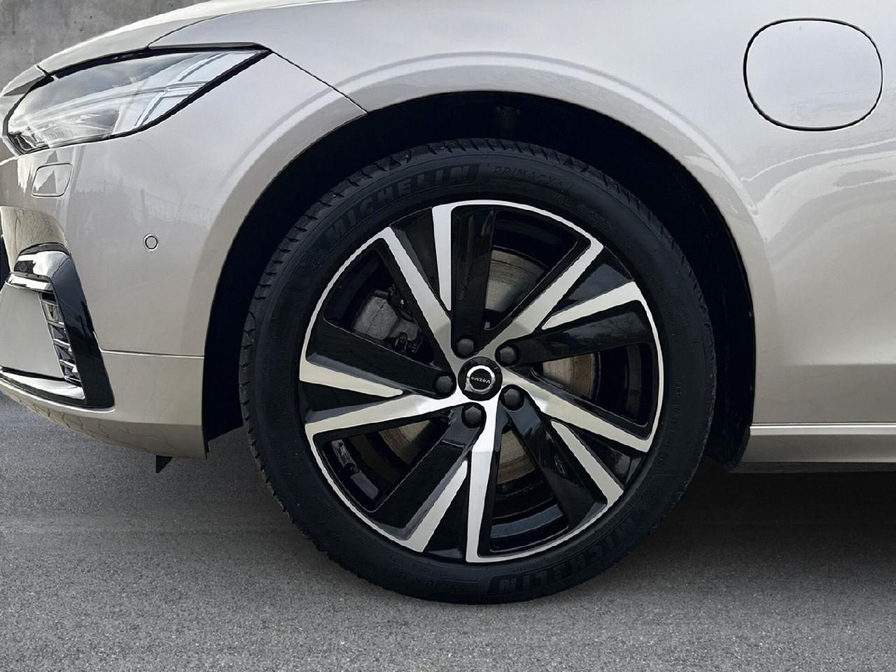 Fahrzeugabbildung Volvo V90 Kombi Ultimate Dark Recharge Plug-In Hybrid